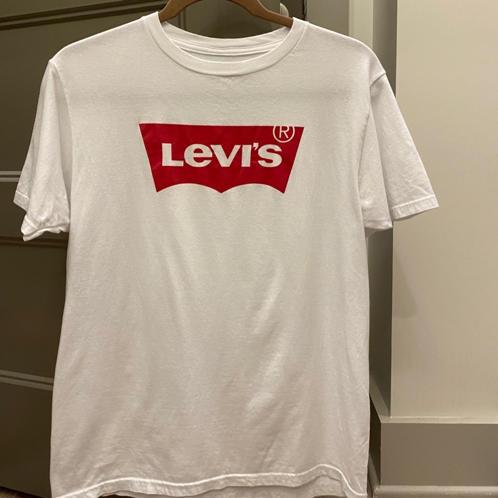 Levi’s Women’s T-shirt